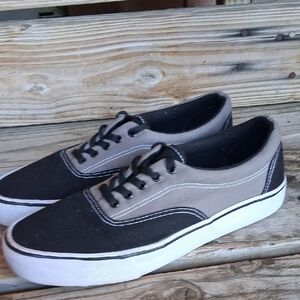 Stylish Air Walk Black and Gray Men's Sneakers